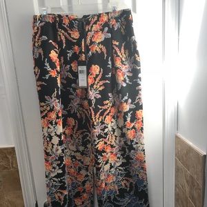 Women’s BCBG dress pants